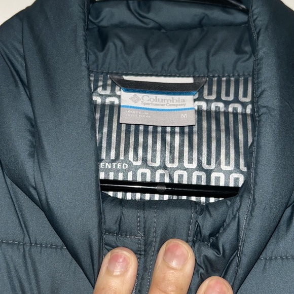 Columbia Sportwear Puffer Jacket - Picture 4 of 5
